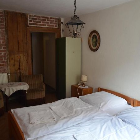 Altstadthotel Zum Goldenen Anker Lubeck Bagian luar foto