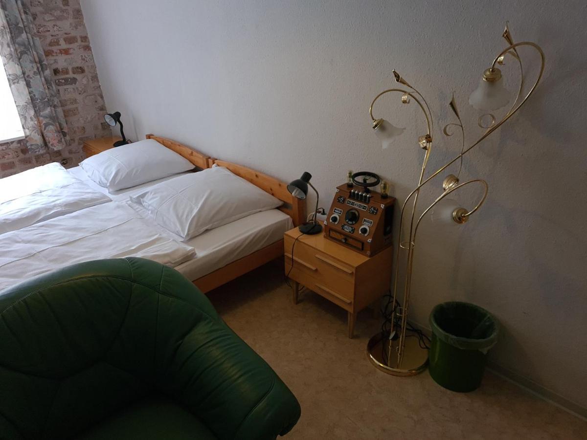 Altstadthotel Zum Goldenen Anker Lubeck Bagian luar foto